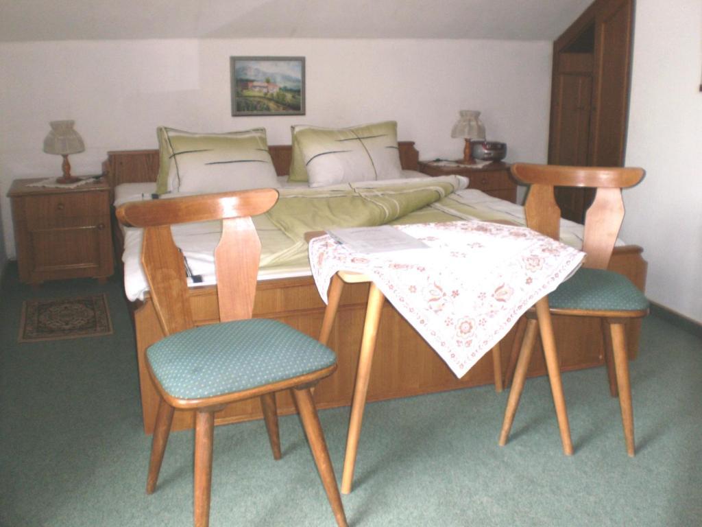 Pension Leyrer Kotschach-Mauthen Стая снимка